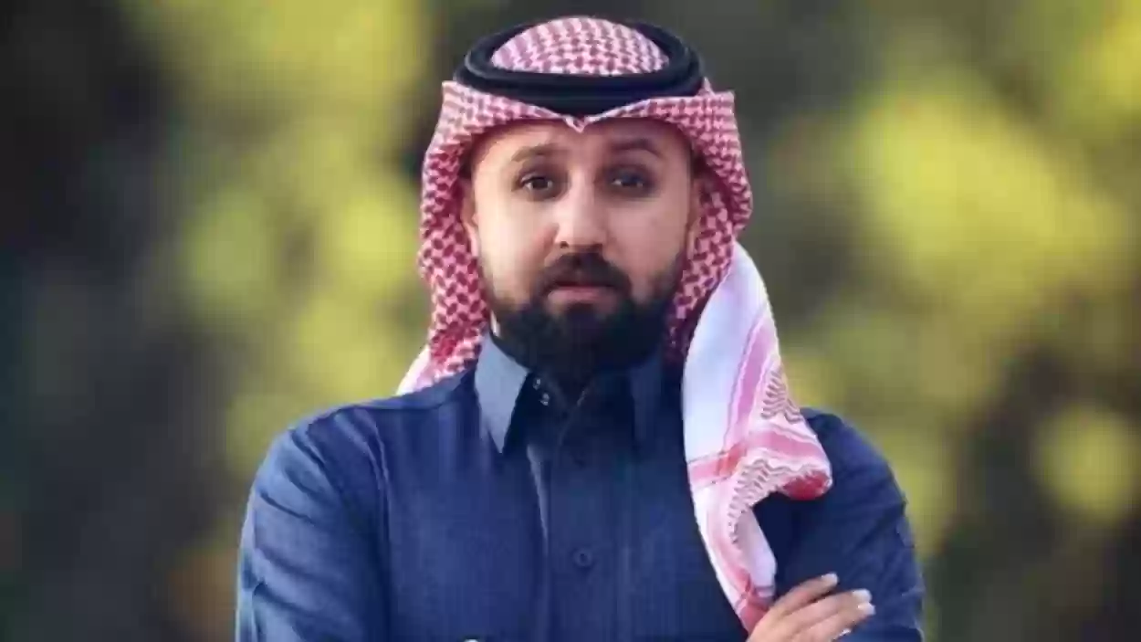 نادي الشباب يعيد ماجد المرزوقي إلى منصب مدير الاحتراف بعد عام من الإيقاف